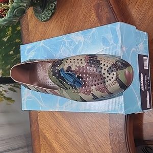 New in box! Floafers Mens size 12 Executive Camo waterproof water shoes